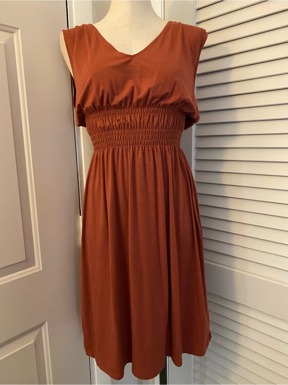 Mossimo Supply Co. Smocked Waist Midi Dress in Rust- Size Medium